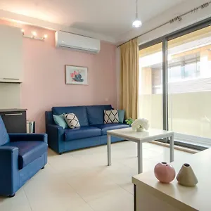 Modern Stylish - 2 Bedroom & 2 Bathroom - Spinola Bay, St Julians Appartamento